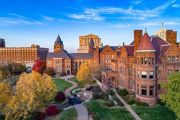 Saint Louis University Ерөнхийлөгчийн нэрэмжит тэтгэлгээ зарлалаа